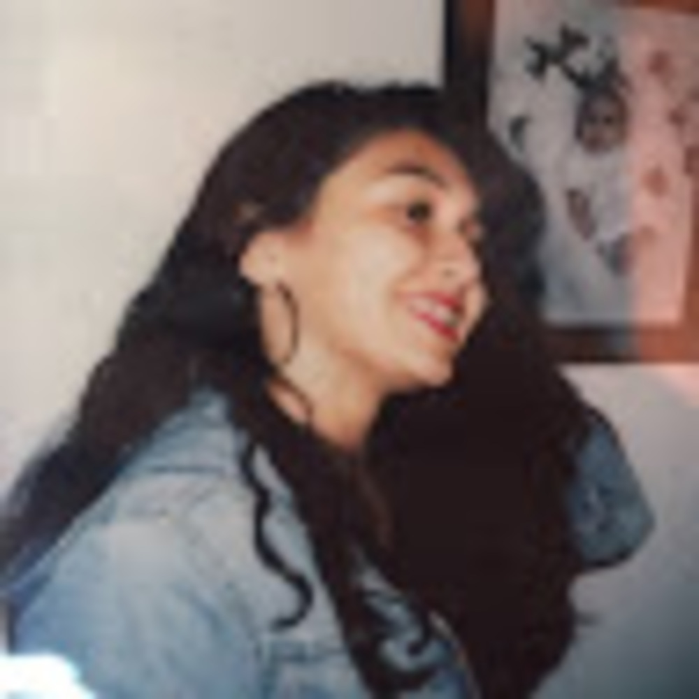 Meet your Posher, Camila